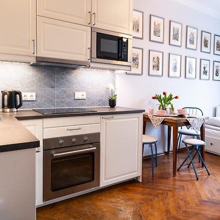 Cozy Old Town Studio Krakow Bagian luar foto